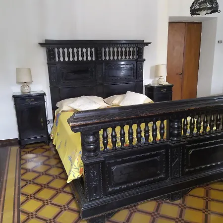 Casa D'epoca Fronte A Di Appartamento Domaso