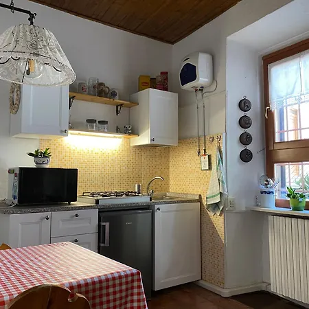 Апартаменты Casa D'epoca Fronte A Di Домазо
